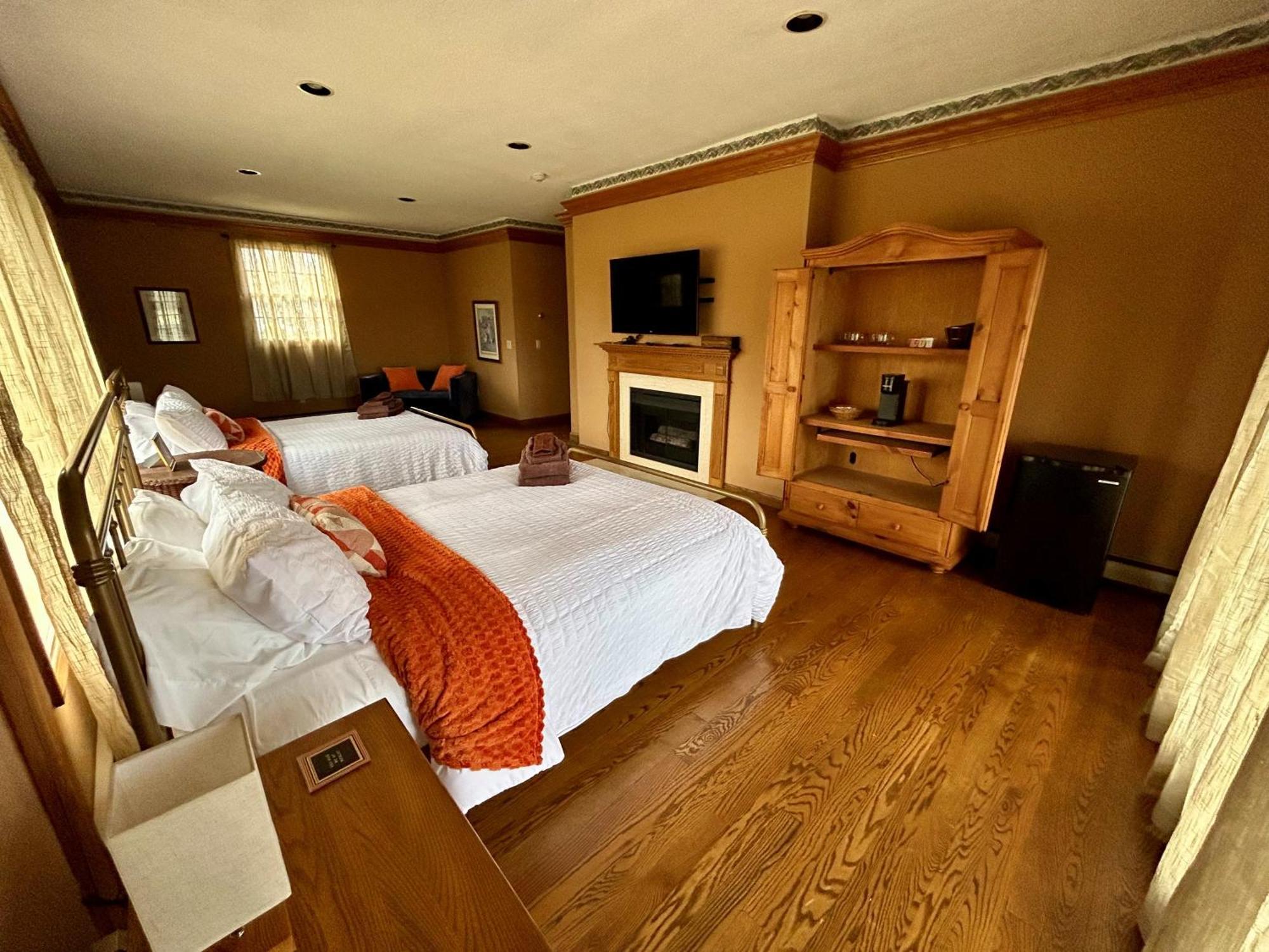 Warner-Concord Farms Bed & Breakfast Geneva Екстериор снимка